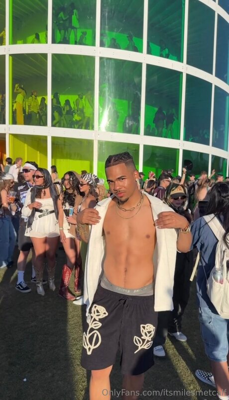 Itsmilesmetcalf pornstar naked pictures