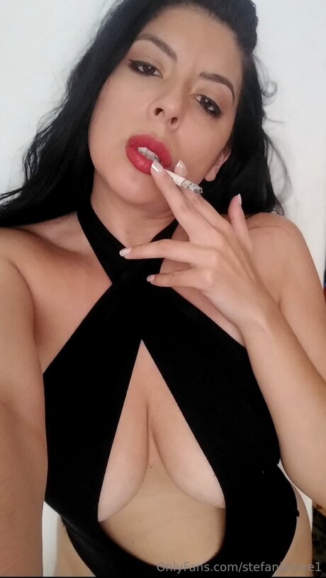 Stefaniaevans best model image