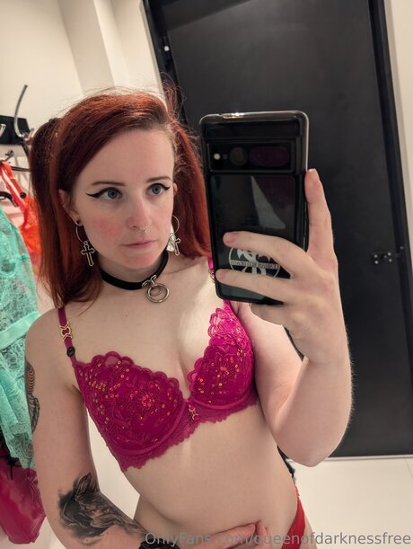 Queenofdarknessfree model nudes images