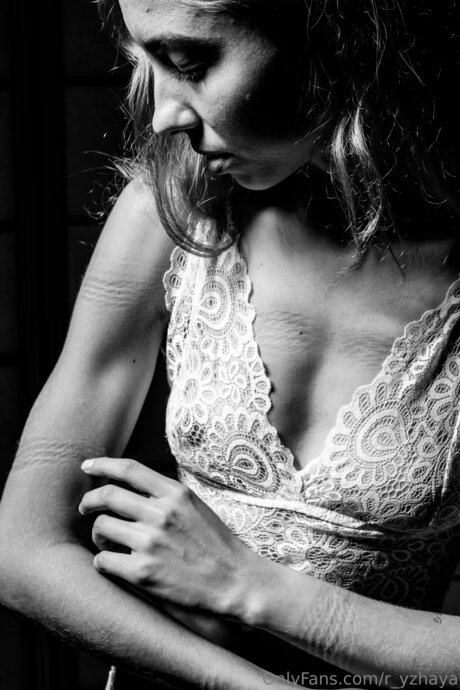 R Yzhaya star perfect pic