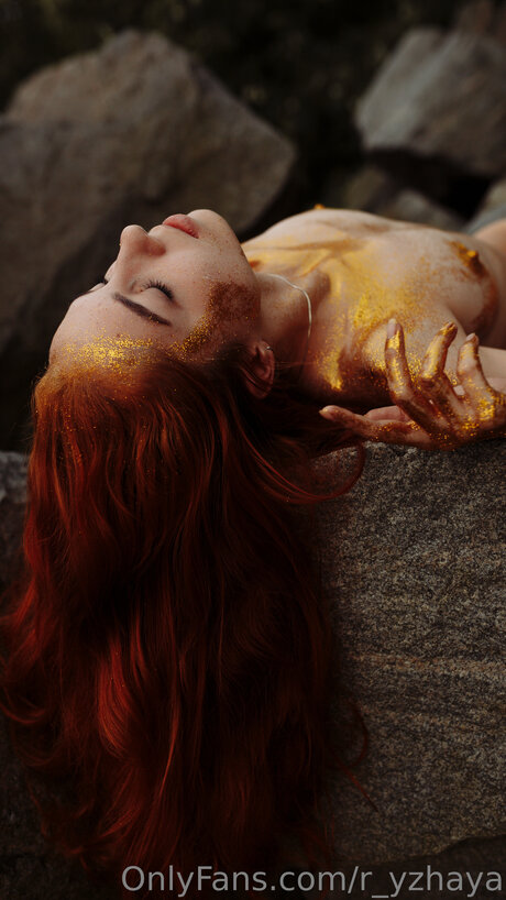 R Yzhaya naked actress image