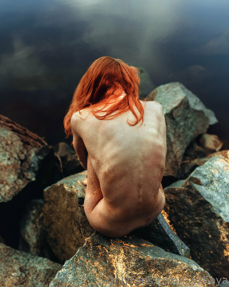 R Yzhaya model sexy img