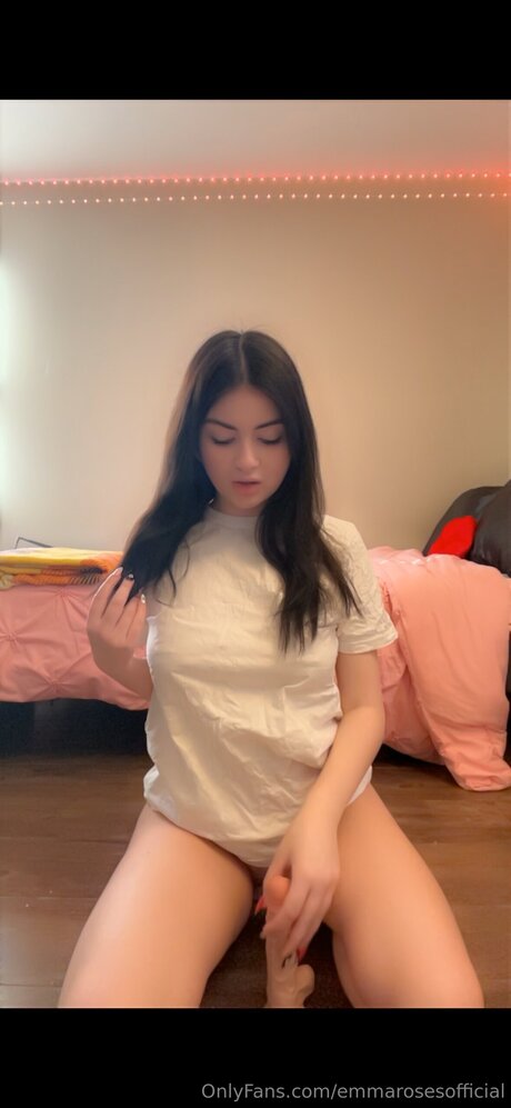 Emmarosesofficial exclusive pornstar archive