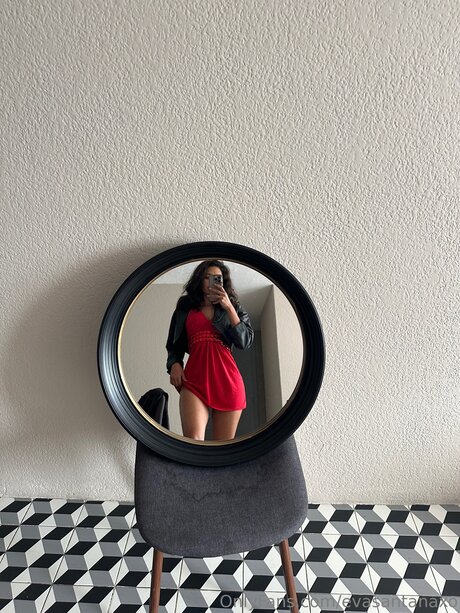 Evasantanaxo model pretty galleries