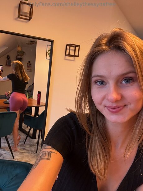 Shelleythessynafree model pornographic picture