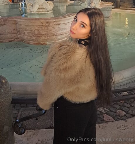 Luulu Sweety model picture