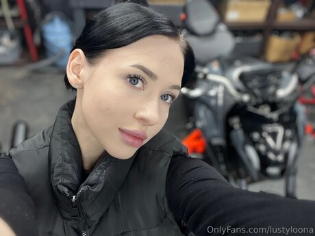 Lustyloona beautiful model image