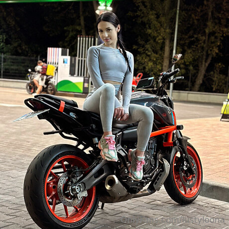 Lustyloona best star galleries