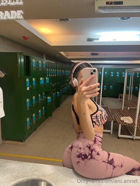 Ani Annet star pretty images