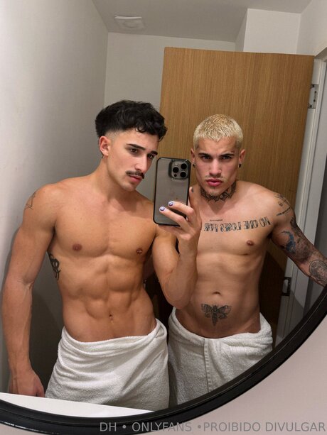 Zayd0nly model adult pics