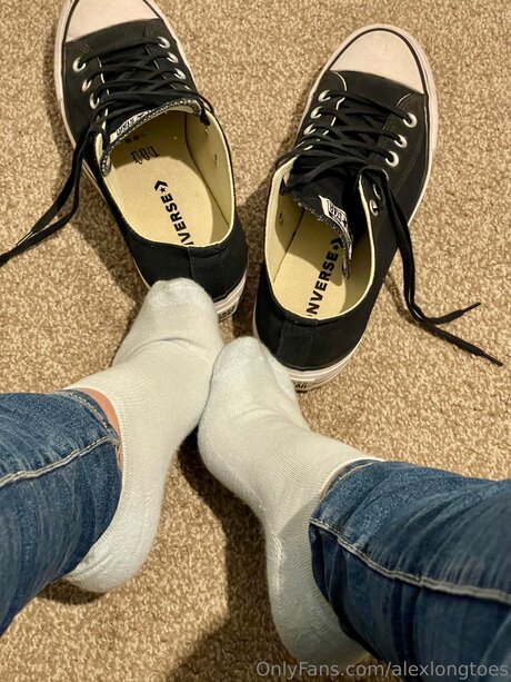 Alexlongtoes free model photos