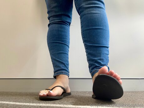 Alexlongtoes nude star images