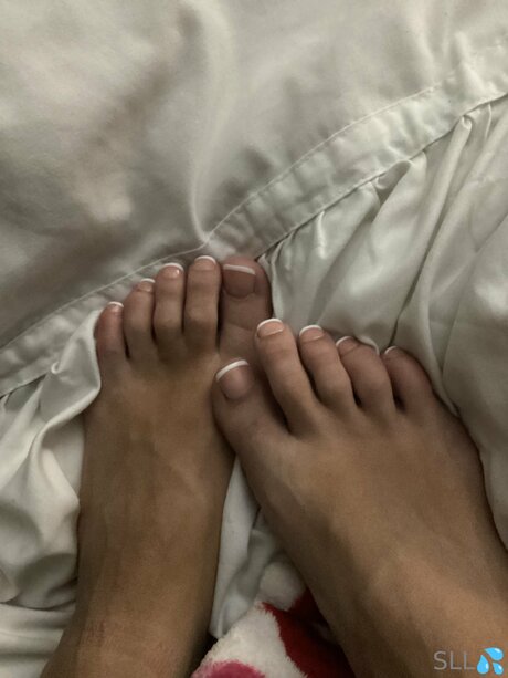 Sassylittleleo nudes star pics