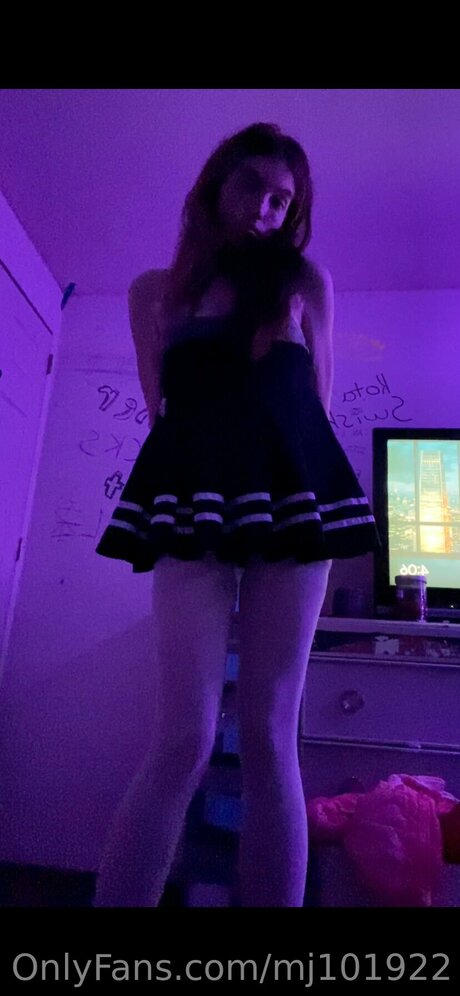 Mj101922 star exclusive image