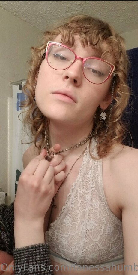 Fanessahumble model pornographic gallery