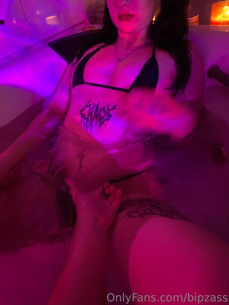 Bipzass nude pornstar archive