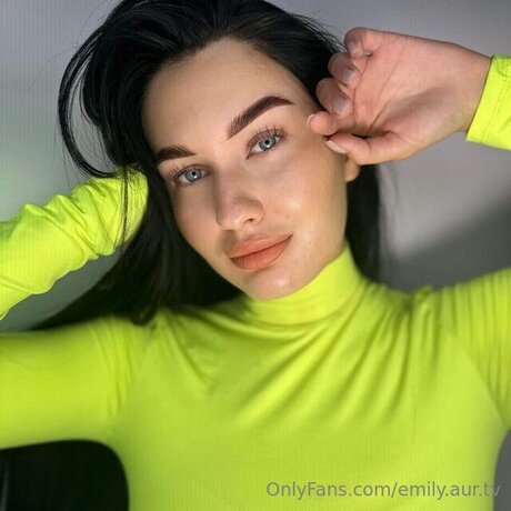 Emily Aur star exclusive galleries