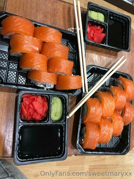 Rubyyexclusive model pornographic pic