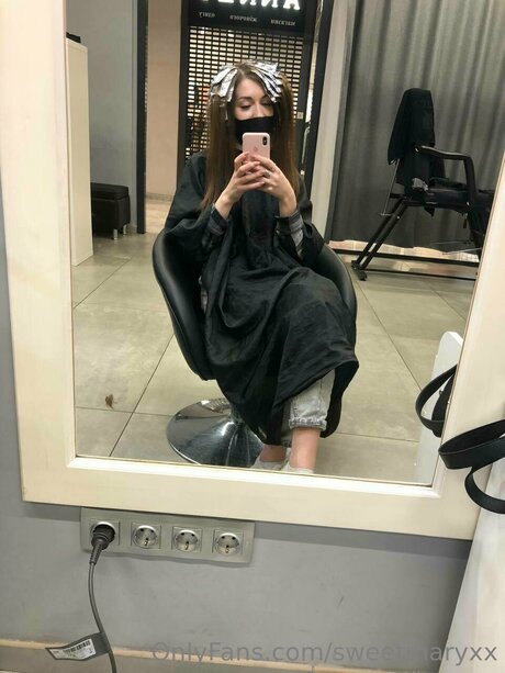 Rubyyexclusive naked pornstar picture