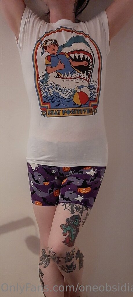 Oneobsidiankitten star top archive