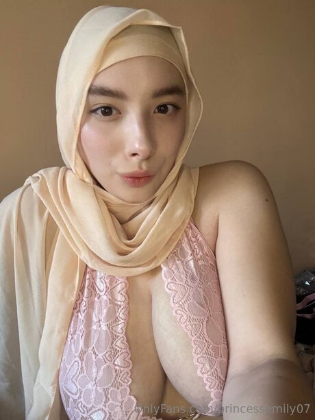 Princessemily07 free model galleries