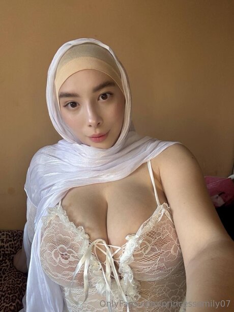 Princessemily07 naked star pics