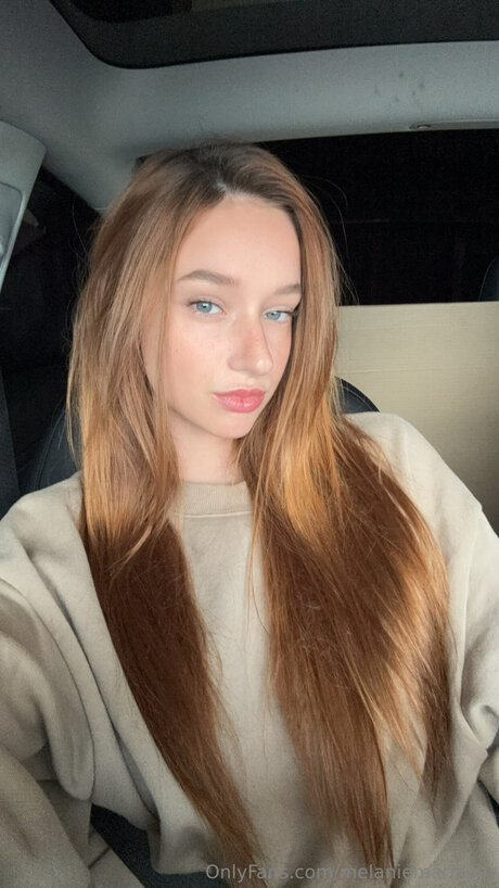 Melaniemarievip model pretty pictures