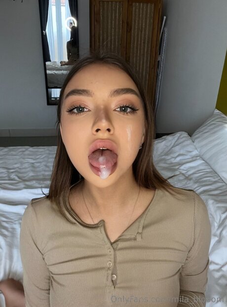 chubby kitty onlyfans pornographic photo