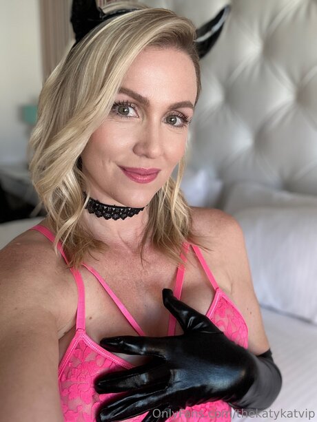 Thekatykatvip pornstar adult photos