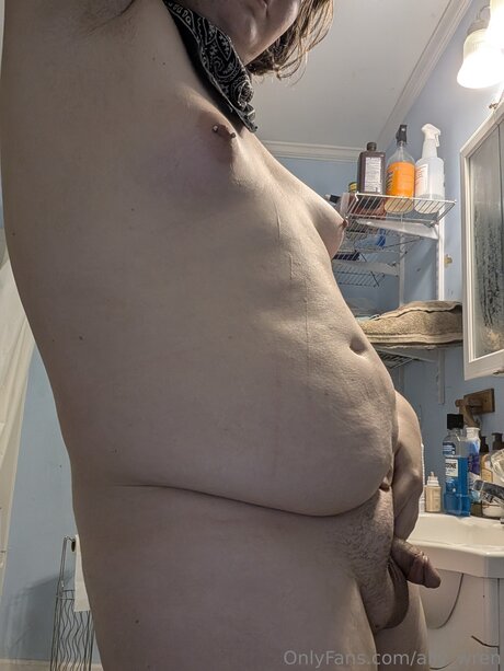 thick milf onlyfans porno image