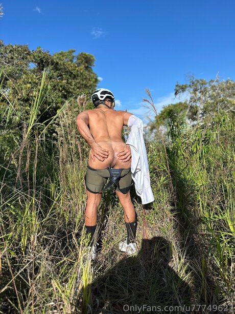 U77749627 star adult gallery