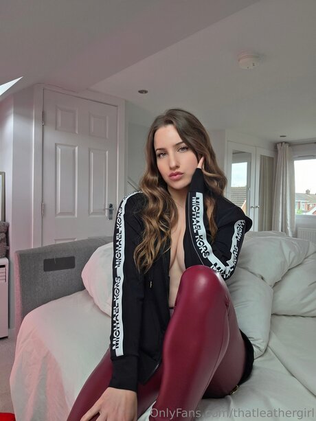 Thatleathergirl hot star images