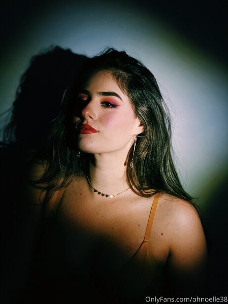 Ohnoelle38 erotic model archive
