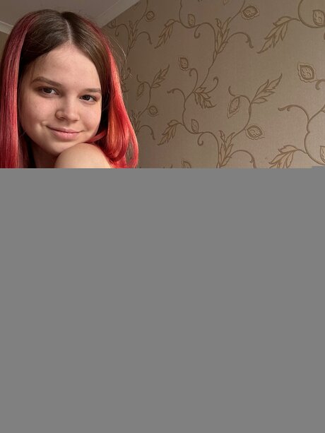 Lily Poppy naked star picture