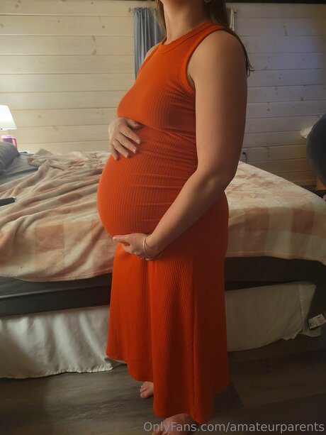 Amateurparents hot actress image