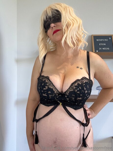 small onlyfans perfect pics