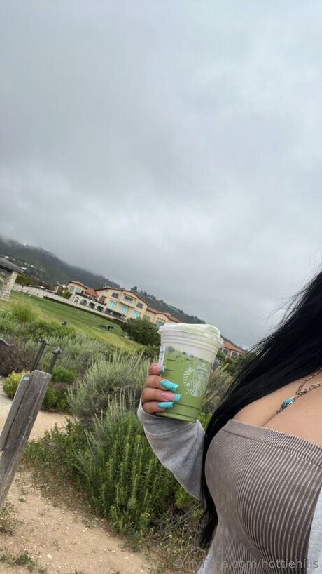 Hottiehills pornstar xxx img