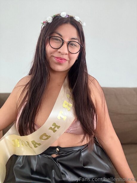 Hellenhotxxx hot pornstar picture