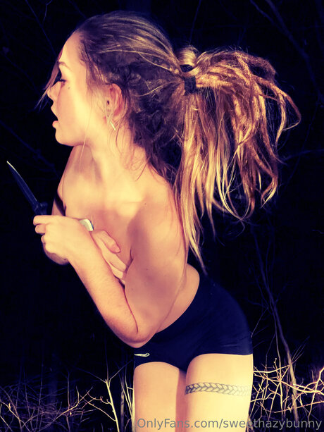 Sweethazybunny nude pornstar pictures