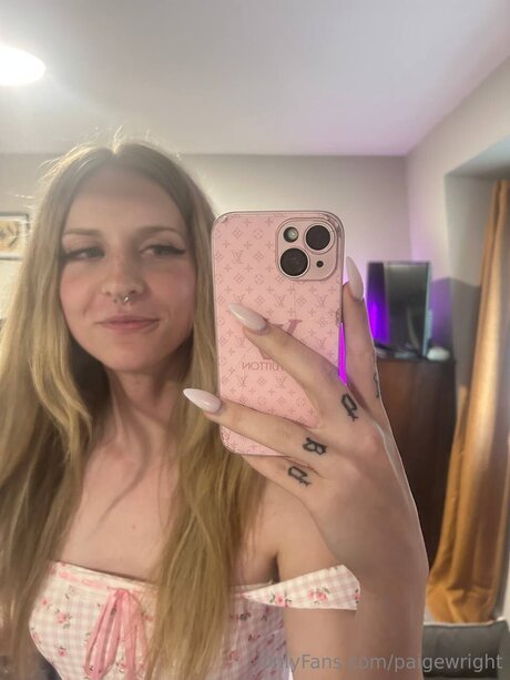 Paigewright model pornographic img