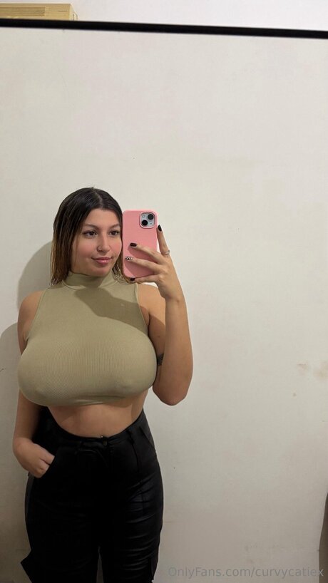 Curvycatiex star art galleries