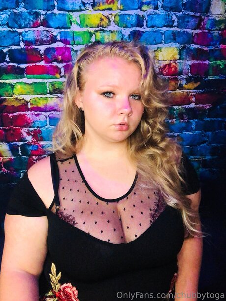 Chubbytoga nude model image