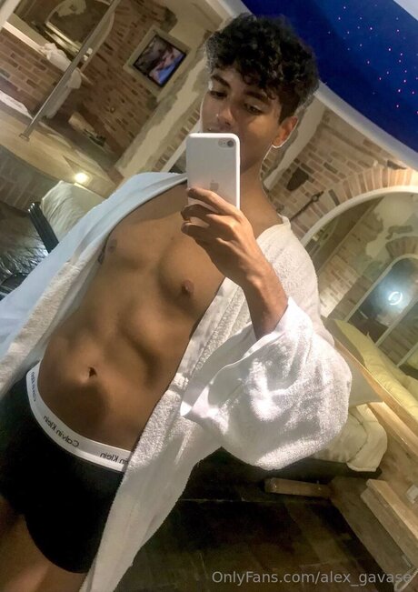 Alex Gavase hot model photo