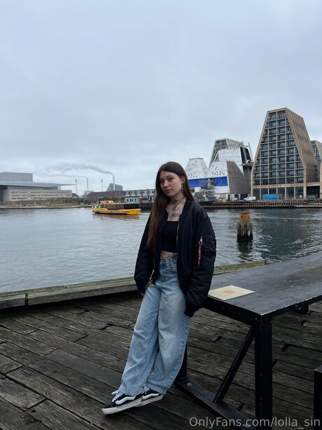 Lolla Sin top model archive