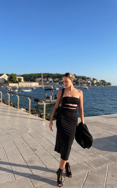 Lensadriana hot pornstar pictures