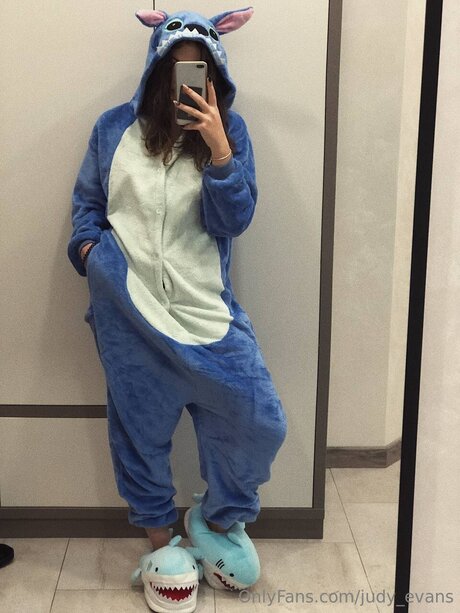 Judy Evans hd star image