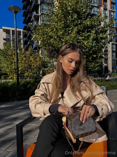 Slyemma star sexy galleries