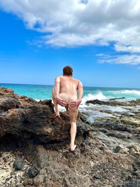 big tits brunette onlyfans adult images