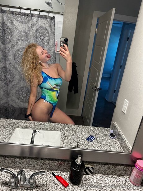 Alybolssa xxx actress img