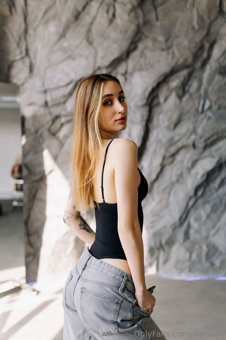 Danaqis actress gallery